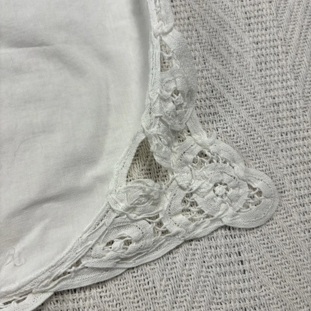 Vintage White Table Runner With Battenburg Lace Trim Doily Cotton